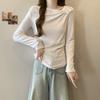 Camisa Base de Color Sólido con Cuello Oblicuo de Comercio Exterior para Mujer Otoño e Invierno Ajustada Plisada Nicho Camiseta de Manga Larga Top Lijado