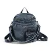 Mochila Jeans Lavada Retrô com Design de Rebites, Bolsa de Ombro Versátil para Estudantes Universitários, Adequada para Aula e Deslocamento
