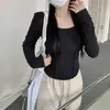 Camiseta base de mujer de otoño e invierno de longitud corta, forrada de forro polar y engrosada, hecha de terciopelo alemán, con hombros normales, camiseta de manga larga, top ajustado, adecuada para usar como prenda exterior