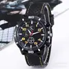 Relógio esportivo masculino de moda para comércio exterior popular da Wish com escala e mostrador digital, pulseira de silicone, relógio de pulso para estudante