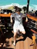 Camisa Masculina de Manga Curta com Padrão de Ondas Color Block Estilo Férias Havaianas Verão Solta Respirável Tendência com Recortes Proteção Solar
