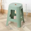 Bancos de Plástico Espessados para Uso Doméstico, Empilháveis, Adequados para Adultos, Cadeiras de Jantar para Sala de Estar, Bancos Quadrados Antiderrapantes, Podem Ser Impressos com Logo, Atacado do Fabricante