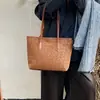 Bolsa Transfronteiriça Estampa de Leopardo Feminina Nova Estilo Primavera Bolsa de Mão Grande Capacidade Bolsa Tote para o Trabalho Bolsa de Ombro para Passeio