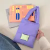 Bolsa de Travesseiro Personalizada, Cor Contrastante Nicho Outono e Inverno Nylon Algodão Preenchido Bolsa de Mão, Bolsa de Celular para o Dia a Dia, Bolsa para Computador à Prova de Choque, Nuvem