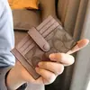 Ventas Directas de Fábrica Diseño de Nicho Tarjetero de Gama Alta Estudiante Femenina Billetera Ultra Delgada con Hebilla Portatarjeta de Licencia de Conducir Anti-Desmagnetización