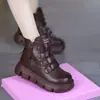 Nova coleção outono/inverno 2025: Botas curtas estilo Martin britânicas, antiderrapantes, com sola plataforma para altura extra e interior espesso forrado com fleece para aquecimento