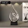 Adorno creativo de ciervo de cerámica con bola de cristal, lujo ligero para sala de estar, mueble de TV, mueble de vino, decoración del hogar, pieza de exhibición de arte de alta gama