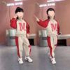 Traje Deportivo Nuevo para Niños Primavera y Otoño 2024 Niñas Estilo Coreano Moderno Tops con Letras Bloque de Color Pantalones Conjunto de Dos Piezas Moderno