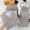 Pijama Retro Ins Estilo Coreano Floral Elegante de Tela Arrugada para Mujer, Conjunto de Tres Piezas de Ropa de Casa de Manga Corta para Verano, Fotos Reales Venta al por Mayor