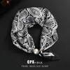Collar de Perlas con Cierre Magnético Negro Bufanda Larga de Seda Pequeña Protector de Cuello para Mujer Bufanda Versátil Bufanda Perezosa para el Cuello Regalo para Personas Mayores