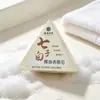 Sabonete Perfumado de Óleo de Coco Branco com Sete Ingredientes Ervais da Yunnan Sabonete Triangular Sabonete de Limpeza Facial com Pó de Pérola Ervais Sabonete Facial Hidratante