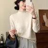 Suéter base de malha feminino novo estilo outono e inverno com gola semi-alta, brilho sutil, macio e confortável, caimento justo, manga longa