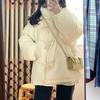 Abrigo acolchado de algodón amarillo leche para mujer, nuevo abrigo de invierno, dulce, corto, para estudiantes, grueso, de algodón, holgado y moderno.