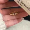 Anillo Minimalista de Herradura de Gama Alta de Nicho con Microincrustaciones de Circonita Hueca para Mujer, Anillo Elegante de Lujo Ligero con Diseño de Nicho Abierto