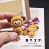 Tallado de sándalo dorado con expresiones incrustadas, llavero con borla de cordero del zodiaco del Año de la Oveja, charm para bolso, adorno de madera