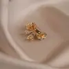 Broche de lazo para luz anti-carrera alta gama luz de lujo alta gama para mujer perla hebilla anti-carrera pasador de solapa al por mayor accesorios de corsage