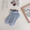 Meias Coreanas para Mulheres com Etiquetas de Tecido com Letra de Ovo, Meias de Cano Curto, Color-Blocking, Barra Dupla Canelada, Meias Curtas Listradas Finas para Mulheres