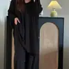 Pijama de algodón estilo francés, suave y elegante para mujer, nueva colección de otoño, con un diseño sofisticado y minimalista en colores lisos, mangas largas y pantalones largos, perfecto para estar en casa.