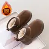 Botas de Neve Novas 2026 para Crianças com Pelúcia Quente Sapatos Grandes de Algodão para Meninas Botas Curtas para Bebê Solado Macio Botas para Meninos Pequenos