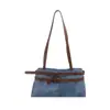 Bolsas de mujer de diseño de nicho europeo y americano, bolsos de mujer de estilo vintage, bolsos de hombro de moda casual, bolsos de axila elegantes y sencillos para el día a día