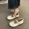 Primer encuentro Zapatos de salón retro de encaje con fondo plano para mujer 2026 Otoño Zapatos de ballet de fondo suave para la noche Zapatos de pezuña de cerdo