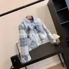 Ropa de Invierno para Niñas Traje Pequeño de Fragancia 25 Nuevo Francés Mediano y Grande Chaqueta de Algodón Espesa para Niños Falda Plisada Conjunto de Dos Piezas