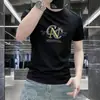 Estación Europea Moda Verano Nuevo Camiseta Redonda con Tachuelas de Diamante Hombres Productos Europeos Ajustada Moda Nuevo Top Versátil para Hombres