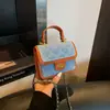 Bolso Pequeño Cuadrado Acolchado con Cadena Estilo Chanel de Alta Gama, Bolso Transfronterizo para Niños, Bolso de Hombro Cruzado de Moda para Niñas