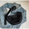 Bolsa de Dumpling Artística de Nylon Estilo Japonés Gran Capacidad Verano Nueva Moda Bolso Cruzado para Viajeros Bolso de Hombro Moderno de Color Sólido