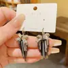 Aretes de Ganchillo con Borla de Cadena de Lazo Francés Retro de Lujo Ligero, Temperamento de Alta Gama, Aretes de Celebridad de Internet, Aretes Versátiles para Ir al Trabajo
