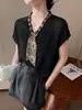 Blusa de Tencel estilo francés con cuello en V y mangas acampanadas, adornada con un pañuelo de seda, con un elegante diseño de manga, transpirable y agradable para la piel, una pieza elegante para primavera-verano