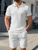 Traje de verão masculino, um item popular transfronteiriço na Europa e na América, apresentando uma camisa polo com padrão jacquard e shorts, um conjunto casual moderno de duas peças.
