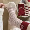 Calcetines Rojos de Buena Suerte Calcetines del Año Zodiacal para Mujer Calcetines de Media Caña Rayados con Lazo Calcetines Rojos Grandes Calcetines de Año Nuevo Calcetines de Algodón Peinado Sin Costuras
