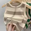 Uma geração de camisola listrada de contraste para cabelo feminina curta justa para garotas quentes colete sem mangas de malha de seda gelada verão