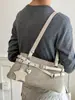 Bolso de axila estilo retro casual para mujer, nuevo modelo 2026, bolso tote relajado de gran capacidad, bolso de hombro simple para el día a día