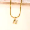 Pingente Único Cruzamento de Fronteiras Novo Joia de Aço Inoxidável Cravejada de Diamantes Colar com 26 Letras Fashionable High-End Acessórios de Joias DIY