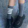 Calcetines Tb de Cuatro Rayas y Cuatro Colores hasta la Pantorrilla con Etiqueta de Tela, Calcetines de Algodón Estilo Japonés hasta la Rodilla, Calcetines Versátiles Casuales de Moda, Absorbentes de Sudor