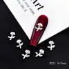 Joias para Nail Art de Liga Metálica Transfronteiriça Série Rosa Ouro e Prata Flores Tridimensionais Exquisite Fingertip Wearable Nail Accessories Atacado