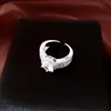 Anillo abierto redondo de circón bañado en oro real de 18k, sensación de lujo ligero de alta gama, joyería femenina moderna y versátil
