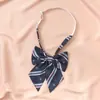 Departamento Japonés Estilo Universitario Estudiante Rayas Rojas Corbata JK Femenina Lazo Perezoso Sin Cuello Accesorios Flor de Cuello