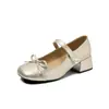 Versão em estoque~Sapatos femininos estilo punk, doces e descolados, com tachas, subcultura, fivela de cinto, Mary Jane, bico quadrado, sapatilhas