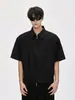 Chaqueta de manga corta con doble cremallera, silueta Cleanfit, para hombre, novedad verano 2025, top americano corto ancho, hombrera cuadrada
