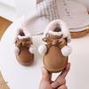 Botas de Neve Infantis de Couro Genuíno 2025 Inverno Novo Botas Princesa com Bola de Pelo Botas Infantis de Algodão Botas Quentes com Forro de Lã