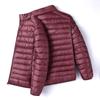 Nueva chaqueta ligera de algodón acolchado de plumón de entretiempo 2023 para hombre, cuello alto corto, delgada y ligera con capucha, talla grande