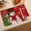 En Stock Decoración Popular para Fiesta Navideña Restaurante Occidental Mantel Individual Estampado de Alce y Muñeco de Nieve Almohadilla Aislante de Calor Versátil para Otoño/Invierno Mantel Individual de Poliéster