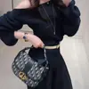Bolso Bandolera Dior 30 Montaigne 2025 Nuevo Clásico Lona Bordada con Monograma Bolso de Hombro Cruzado