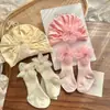 Conjunto de Chapéu e Meias para Bebê Menina, Chapéu Pulôver Fofo com Flores e Pérolas, Chapéu Protetor de Moleira para Recém-nascido