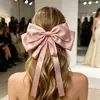 Pinza para el pelo con lazo grande de cinta Estilo coreano Sensación de alta gama Pinza superior para la parte trasera de la cabeza Pinza de resorte Pasador elegante Accesorio para el cabello Al por mayor para mujeres