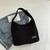 Bolsa Grande de Veludo Cotelê para Mulheres, Grande Capacidade, Bolsa Tote Artística e Versátil, Nova Bolsa de Ombro Único Estilo Coreano 2026 para Mulheres