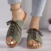 Chinelos Femininos Tamanho Grande Estilo Europeu e Americano em Estoque Verão 2025 Chinelos Peep-Toe com Cadarço para Uso Externo Sandálias Casuais Rasteirinhas com Tiras Cruzadas